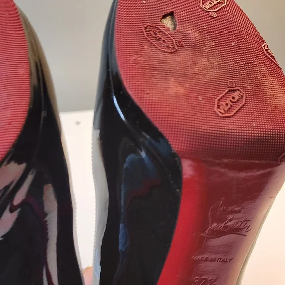 CHRISTIAN LOUBOUTIN Size 7 Black Heels Pumps Shoes 37 1/2 - Picture 5 of 10